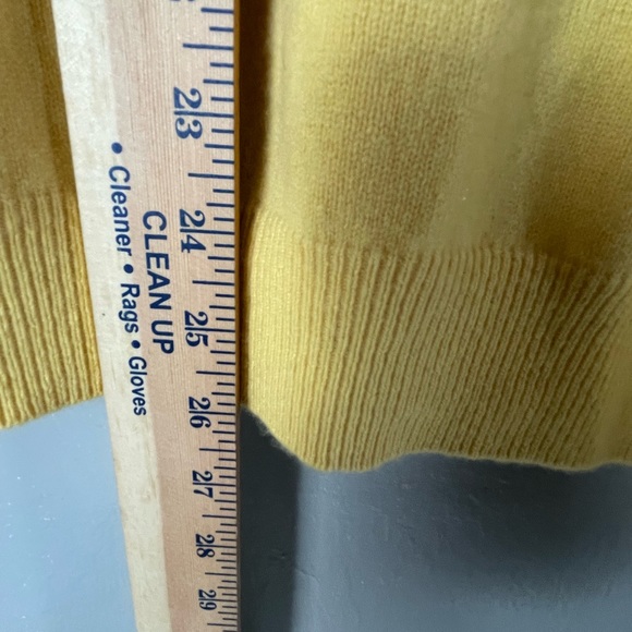 Lands’ End Yellow V-neck Cashmere Sweater M - Picture 8 of 12